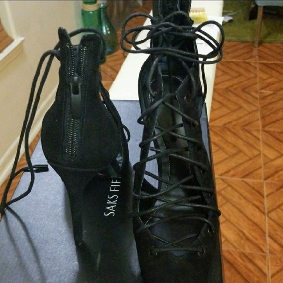 Kylie and Kendall lace up stiletto - Picture 3 of 6